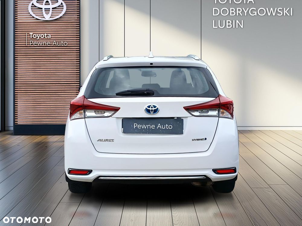 Toyota Auris Hybrid 135 Premium - 4