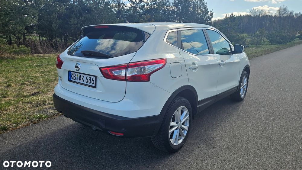 Nissan Qashqai 1.2 DIG-T N-Connecta EU6 - 6