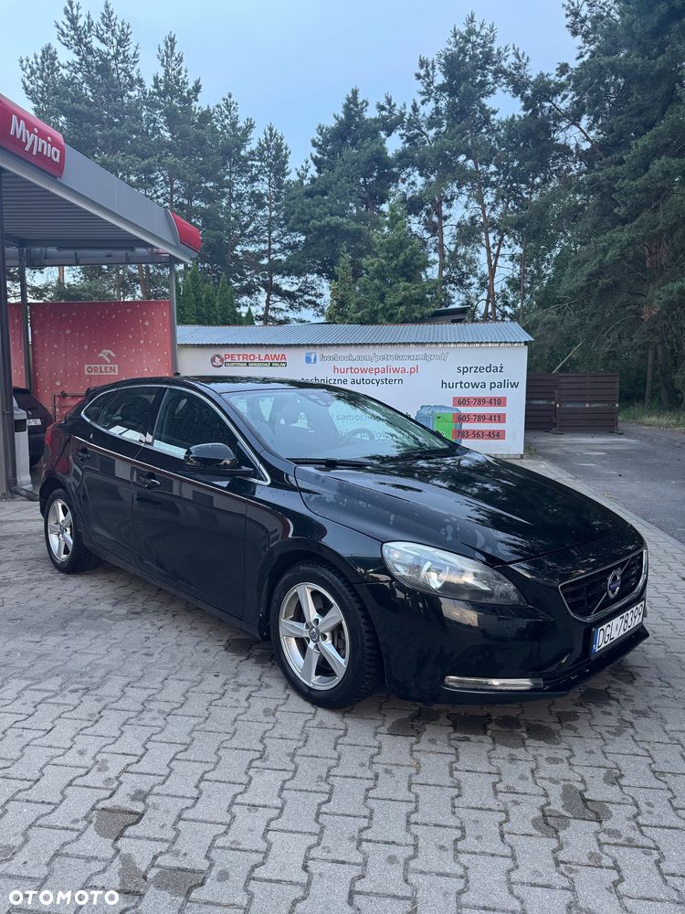 Volvo V40 D3 R-Design - 5