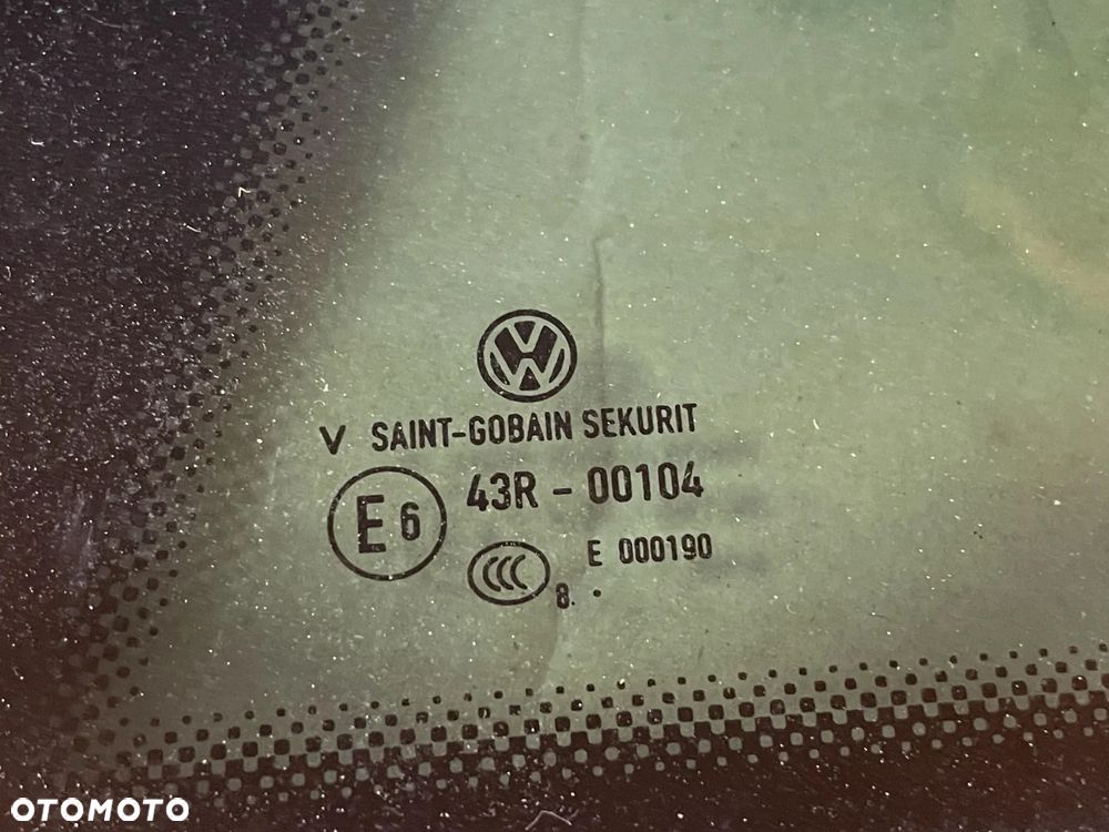 Szyba boczna karoseryjna Volkswagen Scirocco prawa OE - 2