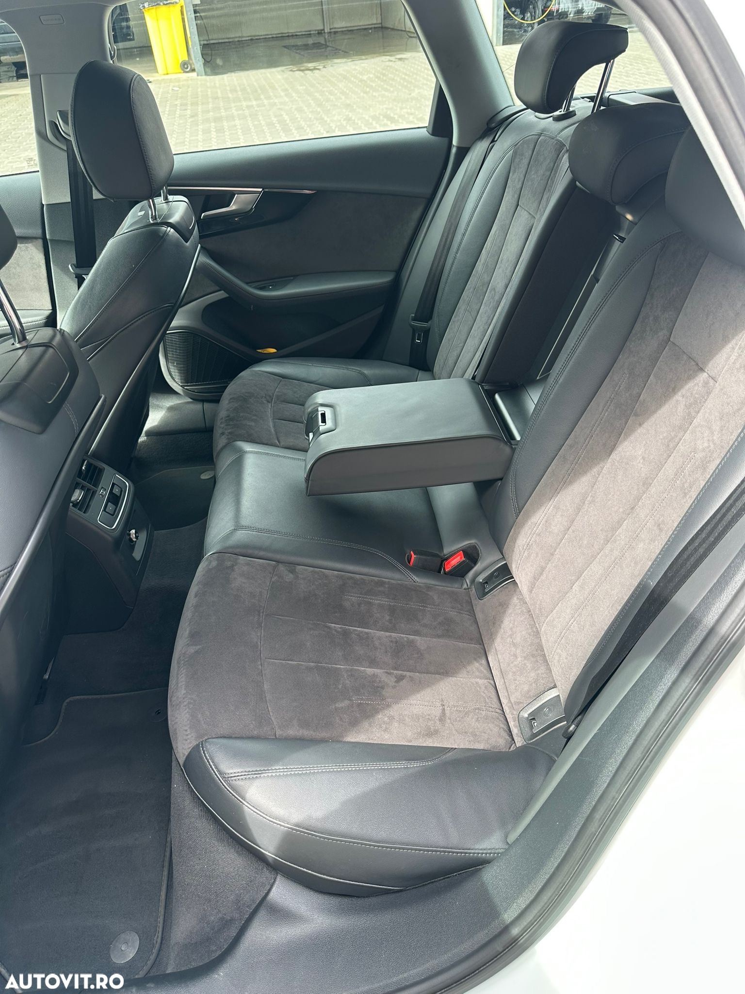 Audi A4 Avant 2.0 40 TDI S tronic Advanced - 10