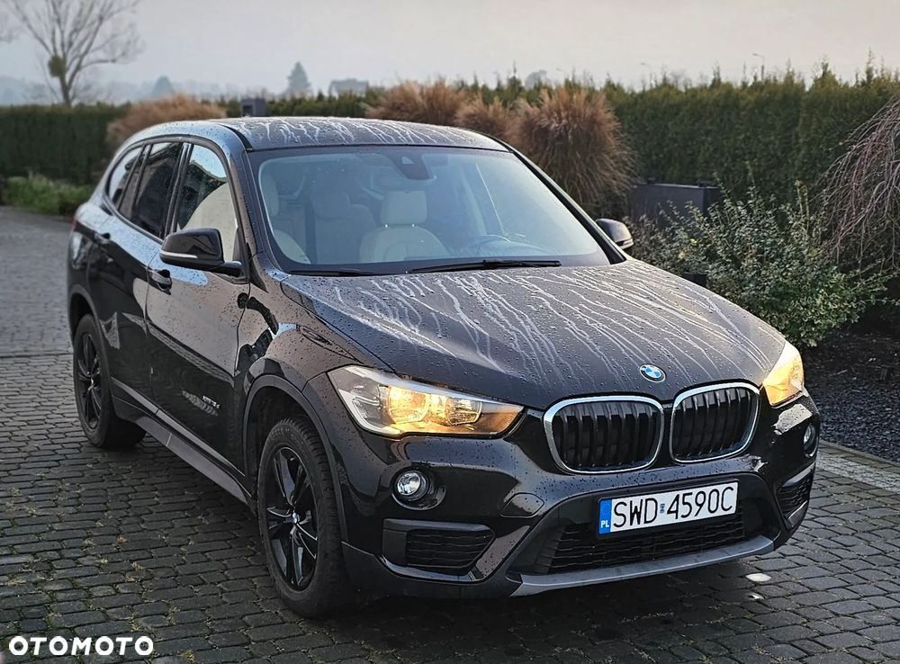 BMW X1 xDrive18d - 1