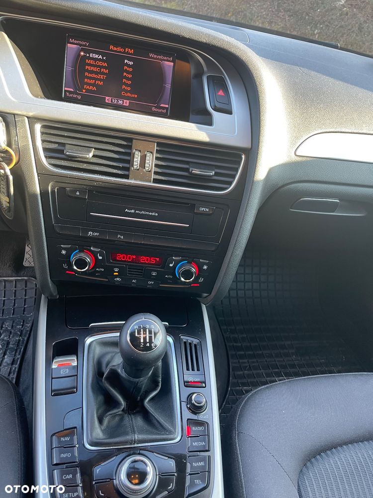 Audi A4 Avant 2.0 TDI - 10