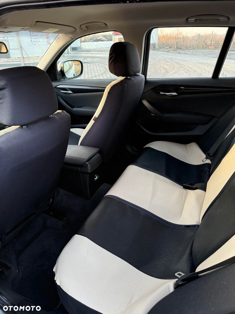 BMW X1 xDrive18d - 9