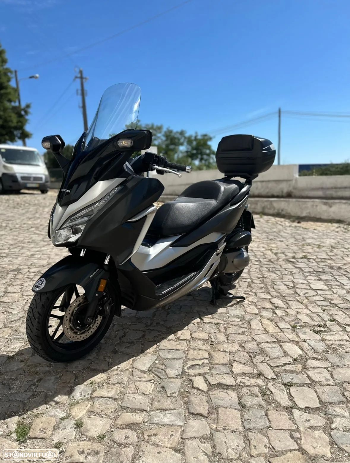 Honda Forza 300 - 1