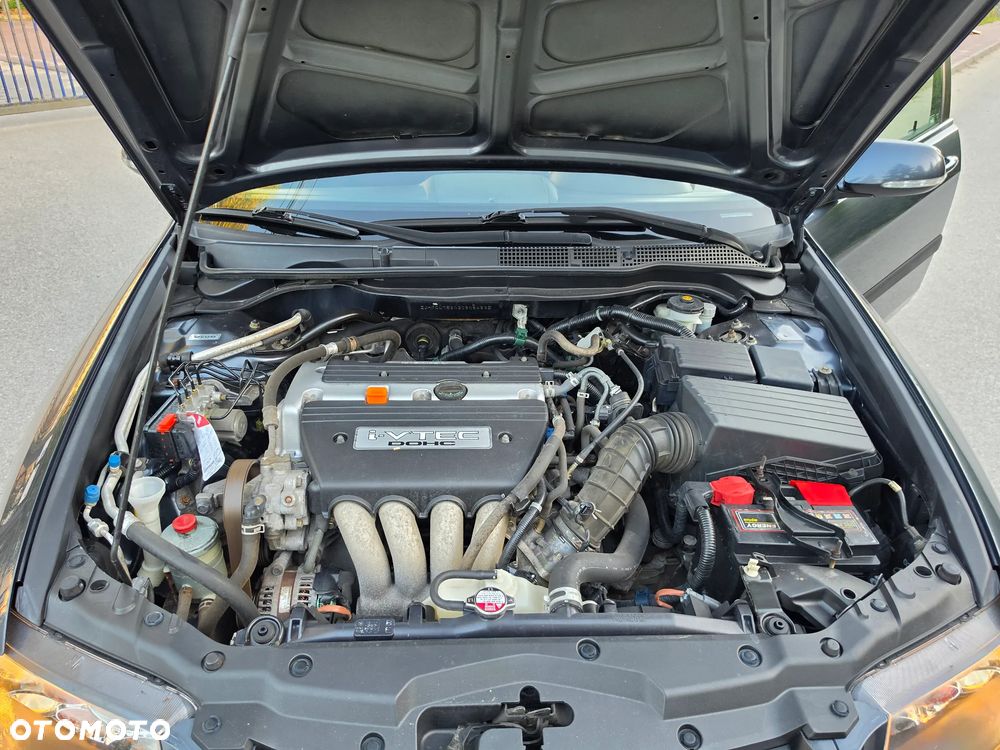 Honda Accord 2.0 ES - 29