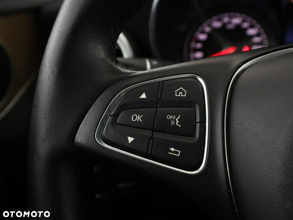 Mercedes-Benz Klasa C 180 9G-TRONIC Avantgarde - 31