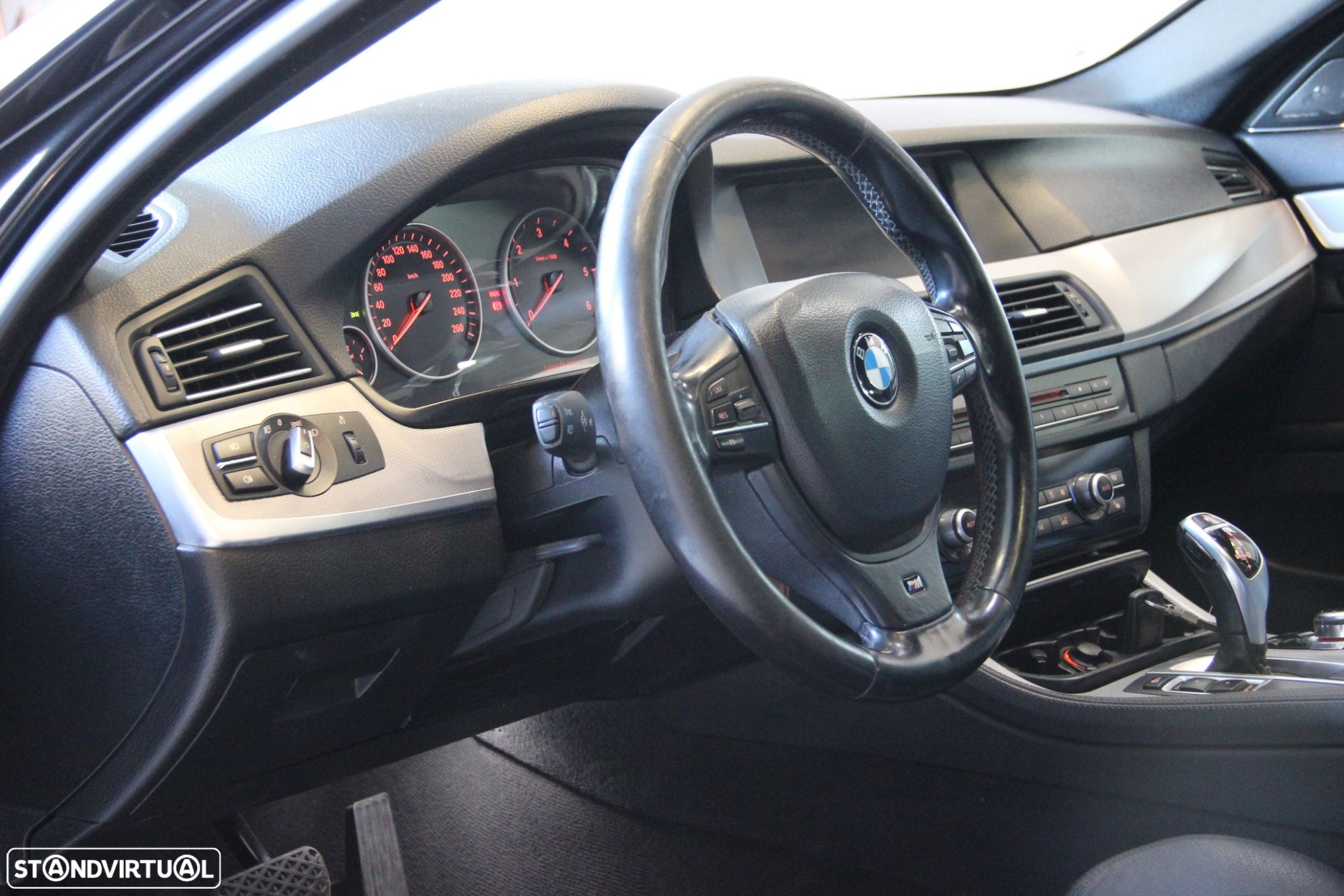 BMW 520 d Pack M Auto - 8