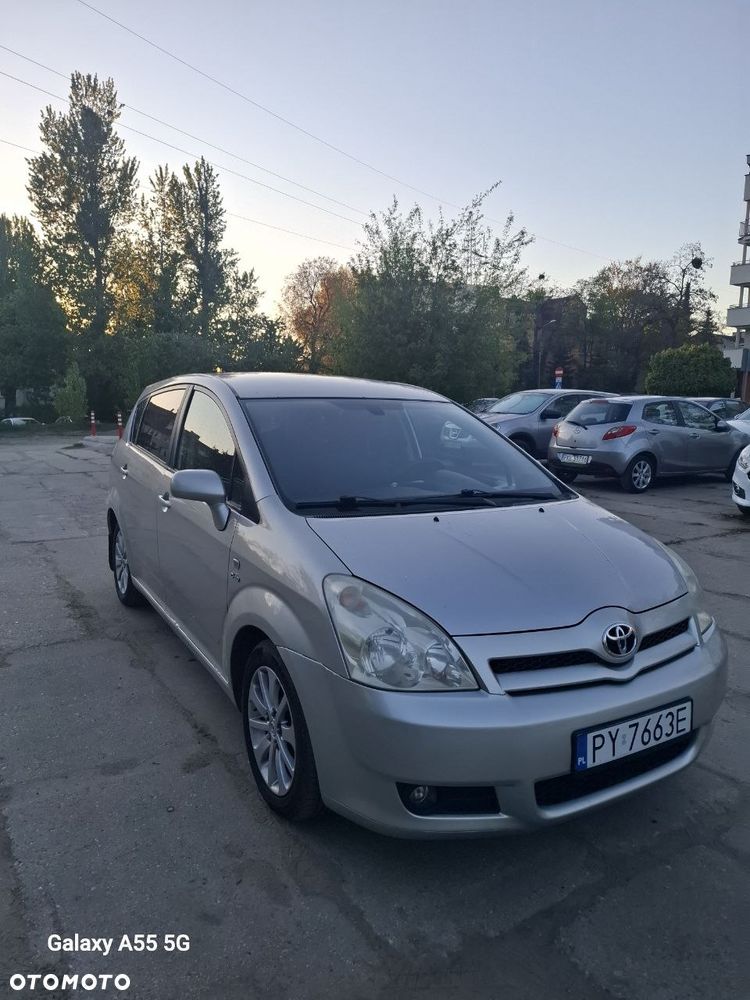 Toyota Corolla Verso 2.0 D-4D Prestige - 9