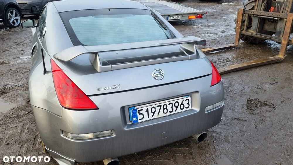 Nissan 350 Z - 8