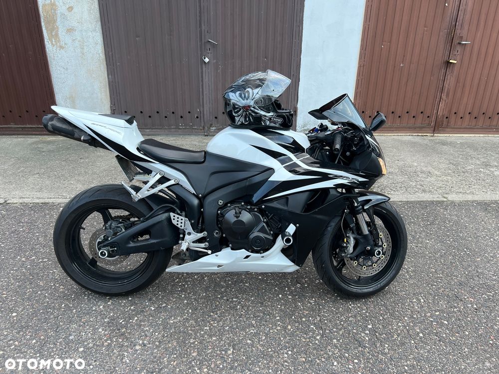 Honda CBR - 3