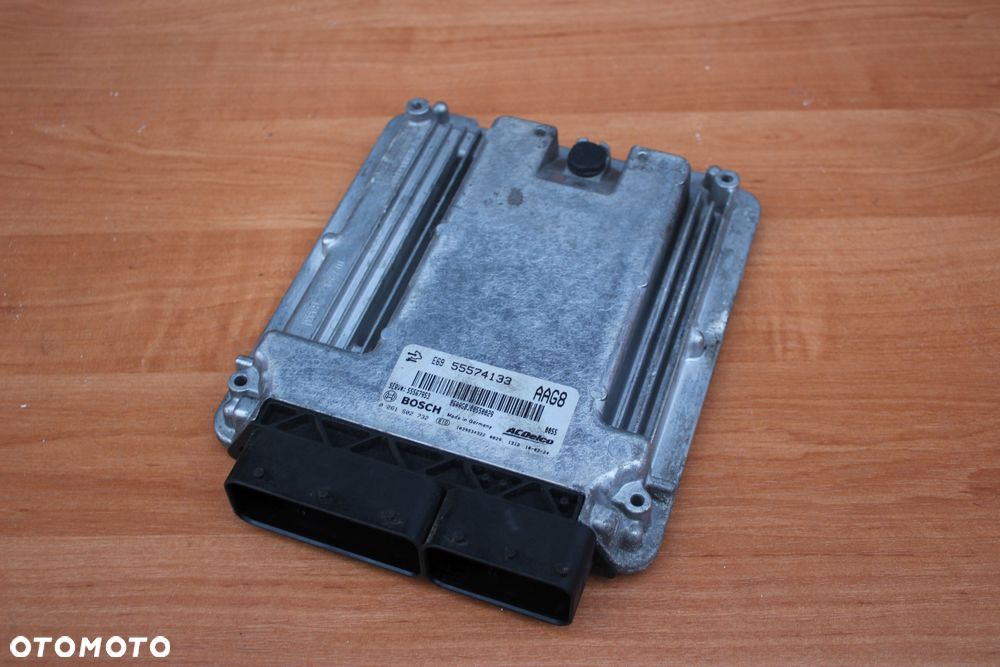 STEROWNIK KOMPUTER SILNIKA OPEL INSIGNIA 2.0T TURBO 55574133 0261s02732 - 4