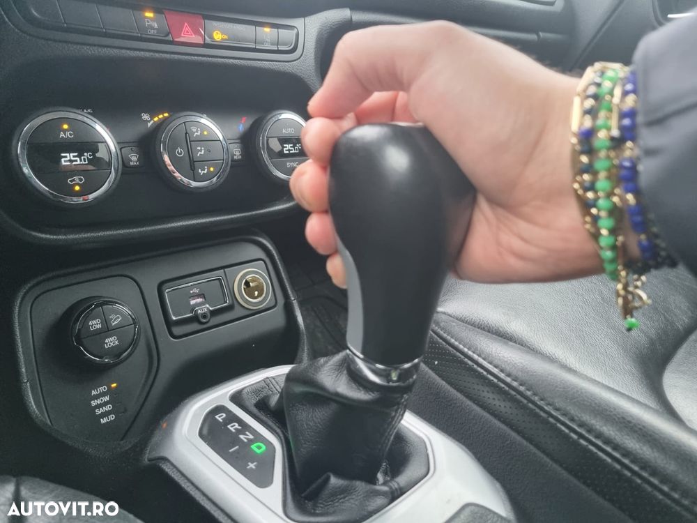 Jeep Renegade 2.0 M-Jet 4x4 Low AT9 Limited - 20