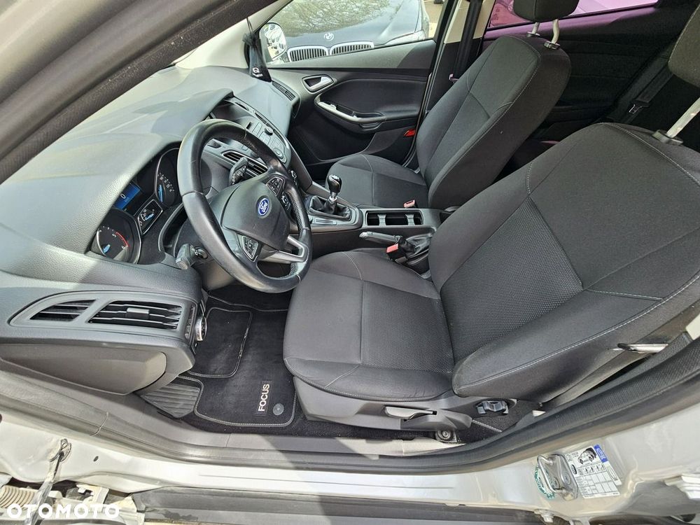 Ford Focus - 27