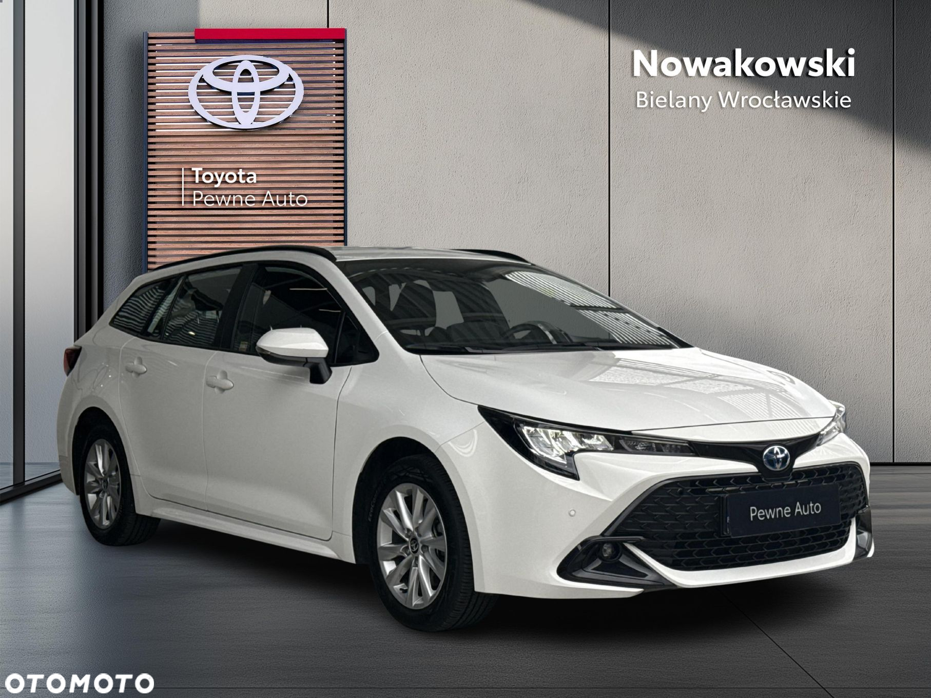 Toyota Corolla 2.0 Hybrid Comfort - 7