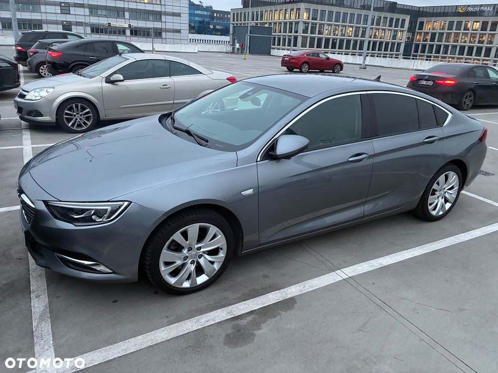 Opel Insignia - 1