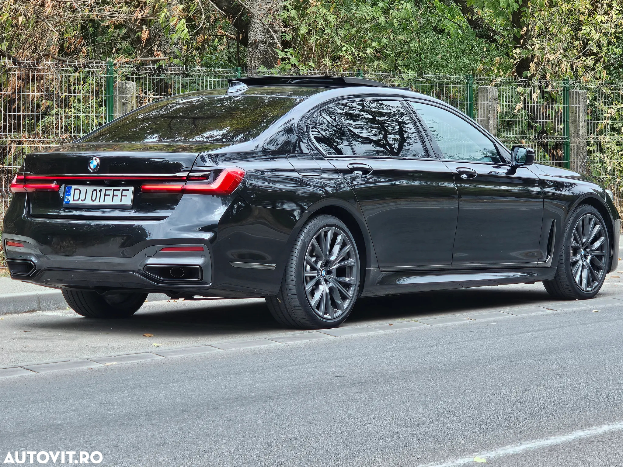 BMW Seria 7 745Le AT PHEV - 30