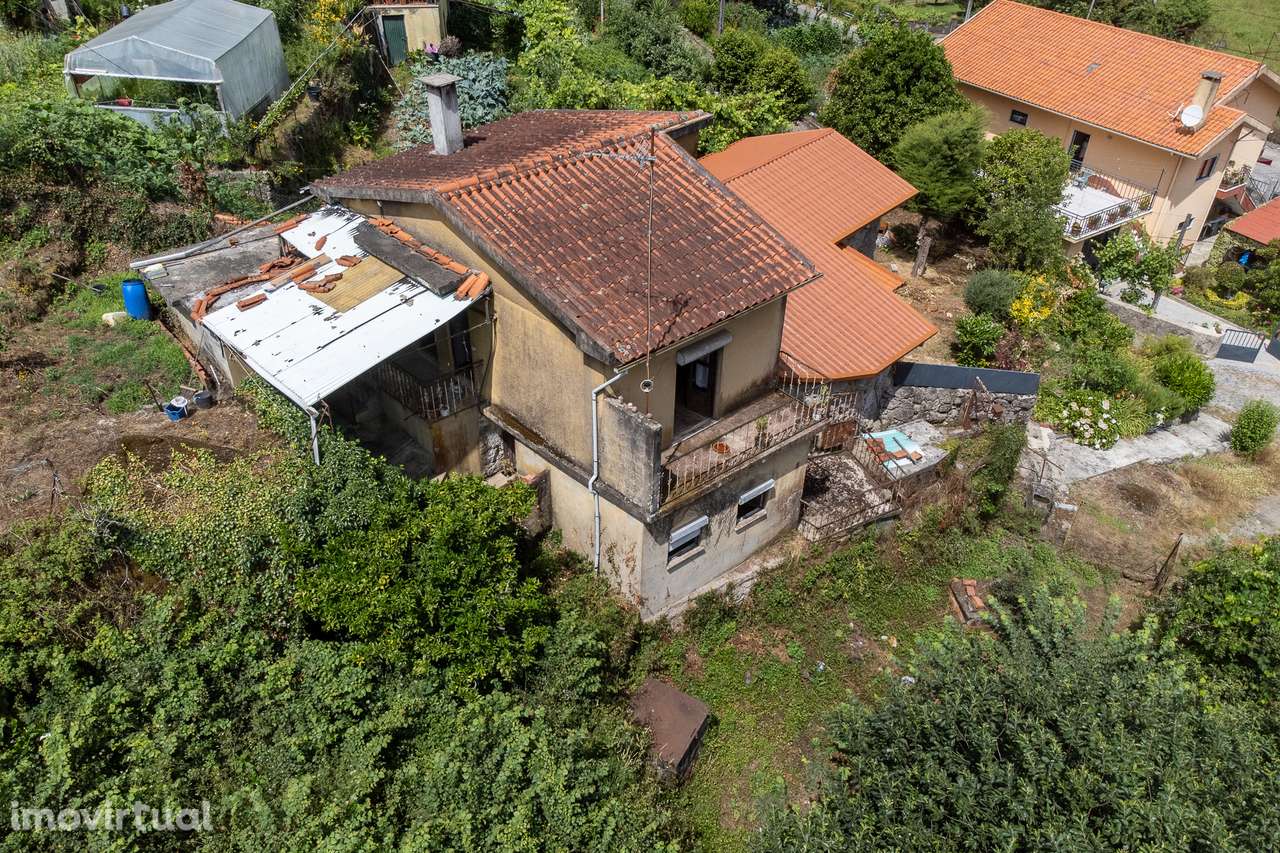 Moradia para Restauro, São João de Rei, Póvoa de Lanhoso - Grande imagem: 3/34
