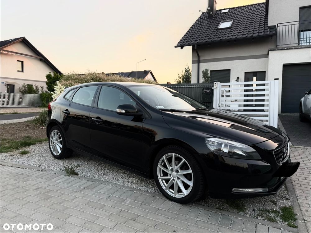 Volvo V40 D2 R-Design Summum - 6