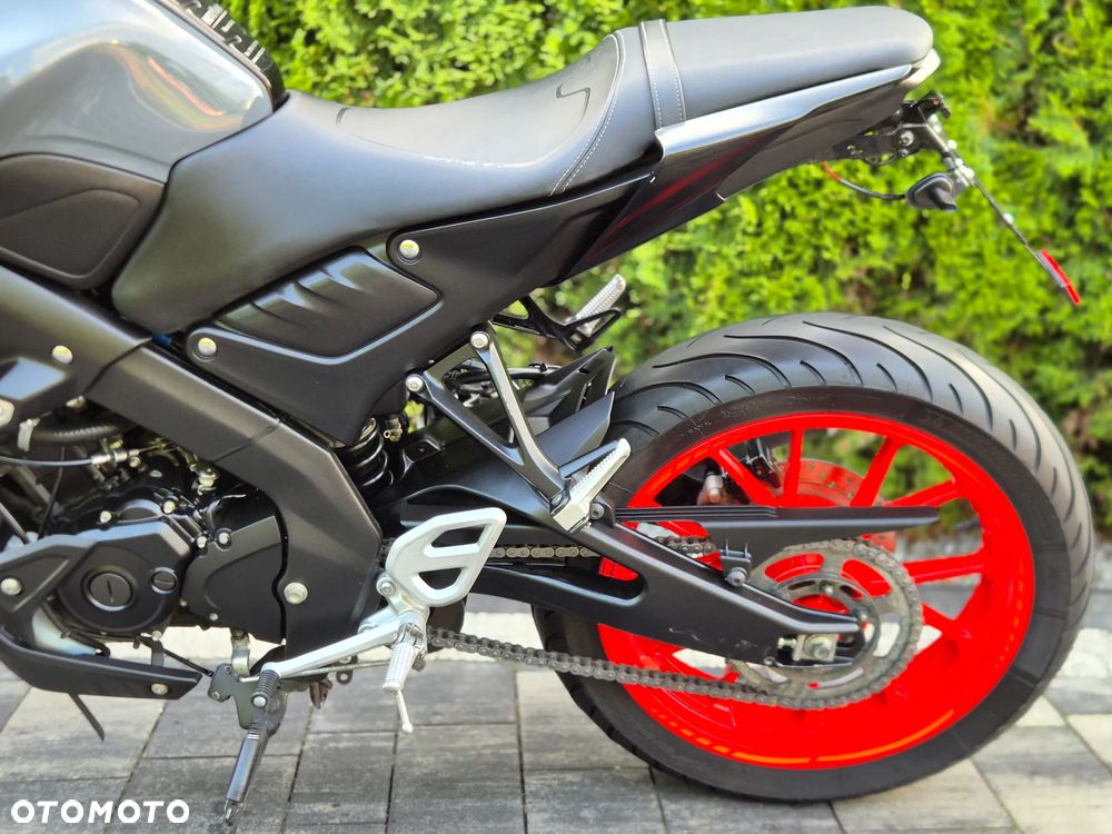 Yamaha MT - 17