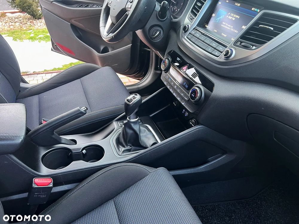 Hyundai Tucson blue 1.7 CRDi 2WD Style - 37