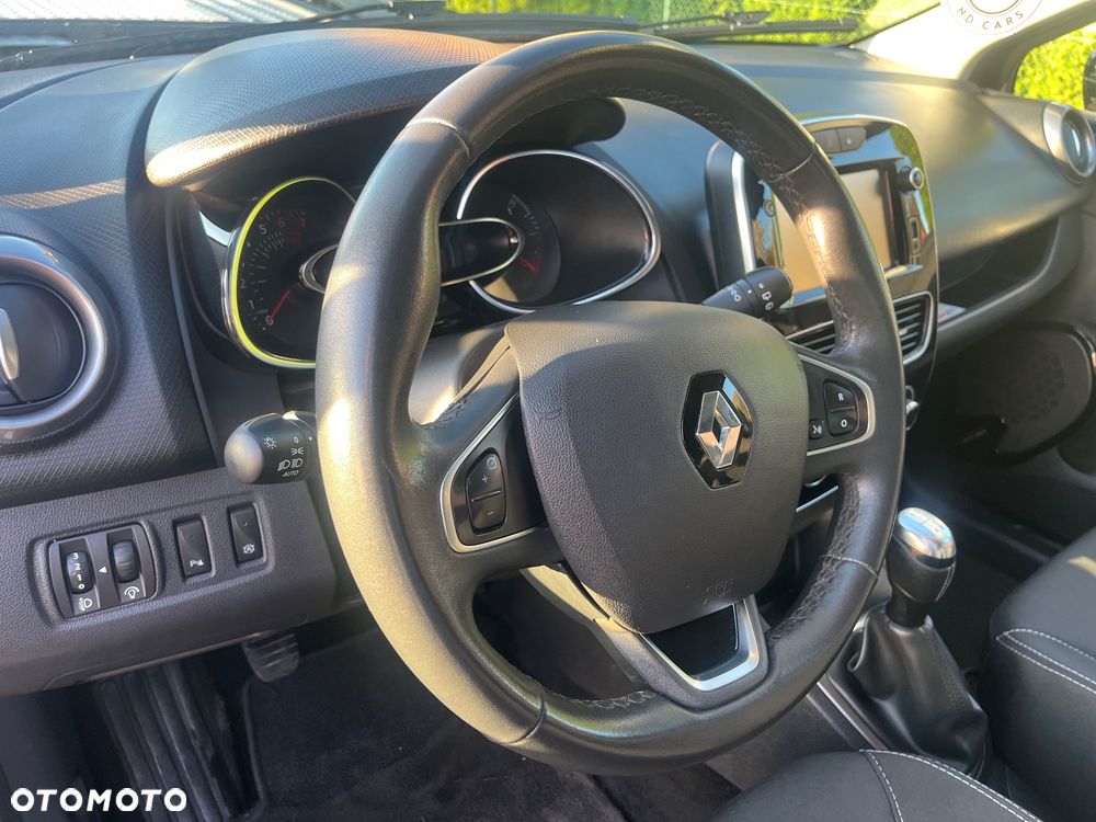 Renault Clio - 19