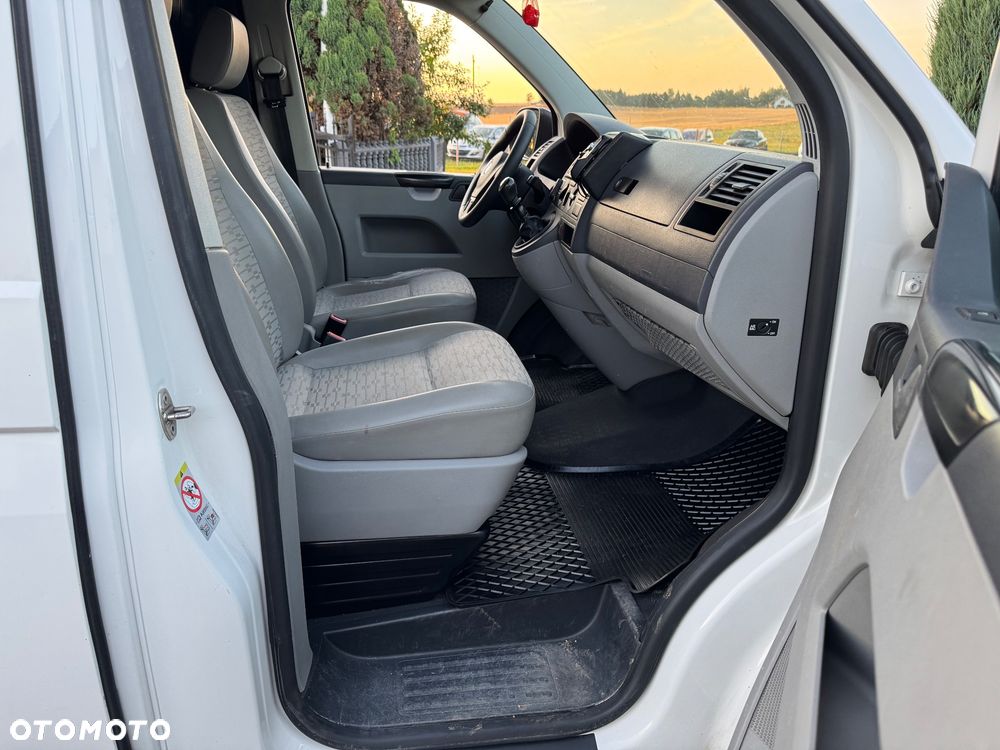 Volkswagen T5 - 8