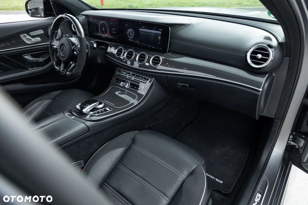 Mercedes-Benz Klasa E AMG 63 S 4-Matic+ - 27