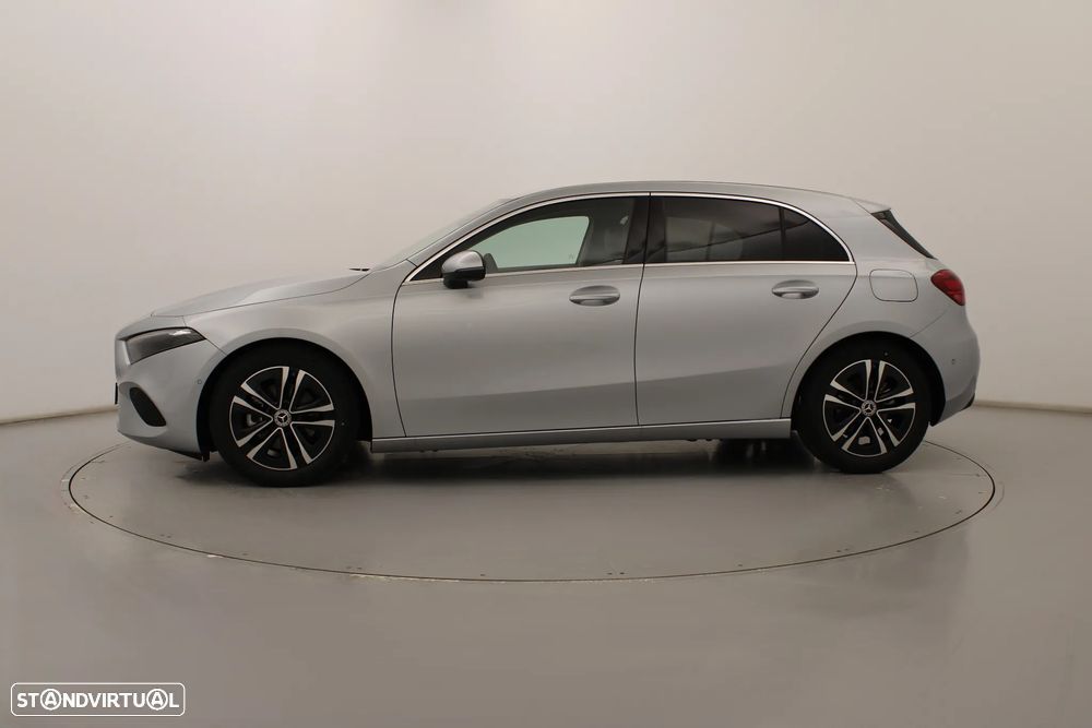 Mercedes-Benz A 200 Standard - 12