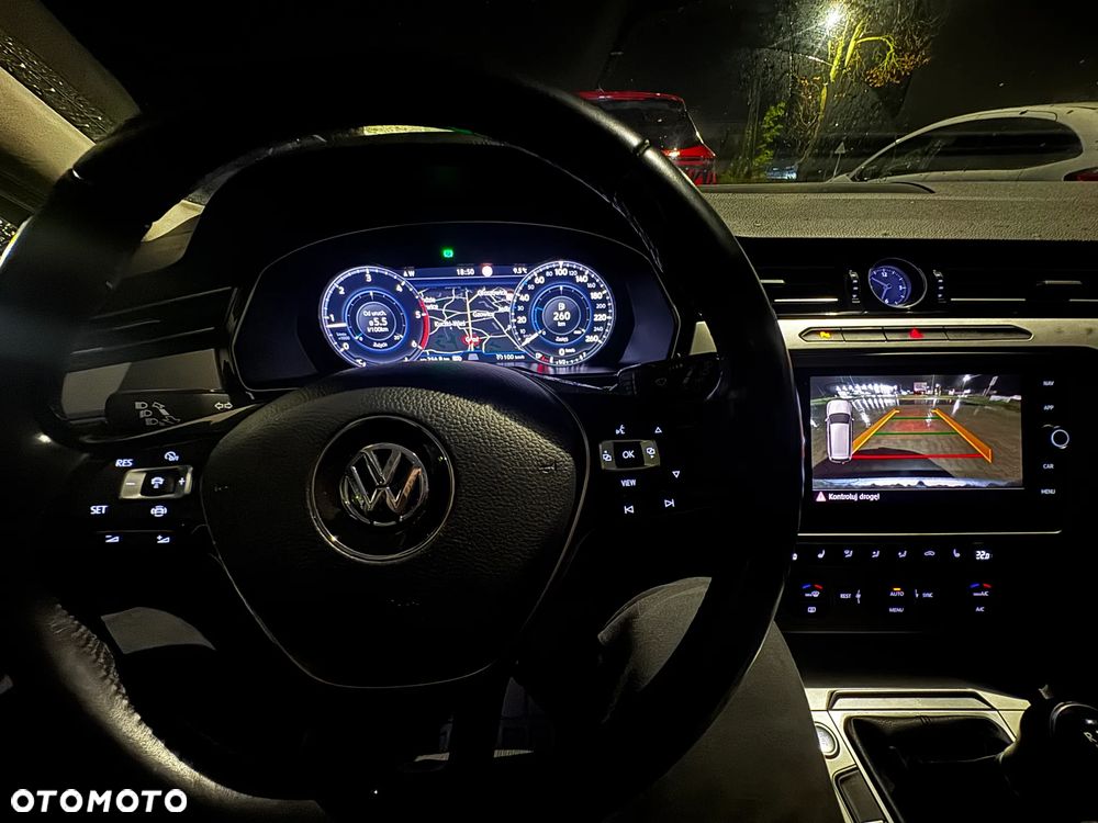 Volkswagen Passat 2.0 TDI BMT Highline - 25