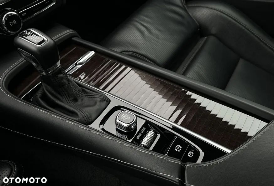 Volvo S90 - 11