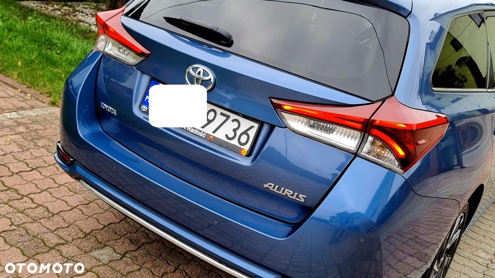 Toyota Auris 1.6 Premium MS - 12
