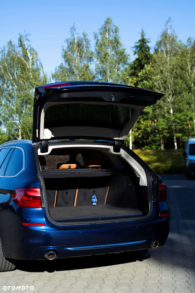 BMW Seria 5 520d xDrive Luxury Line sport - 22