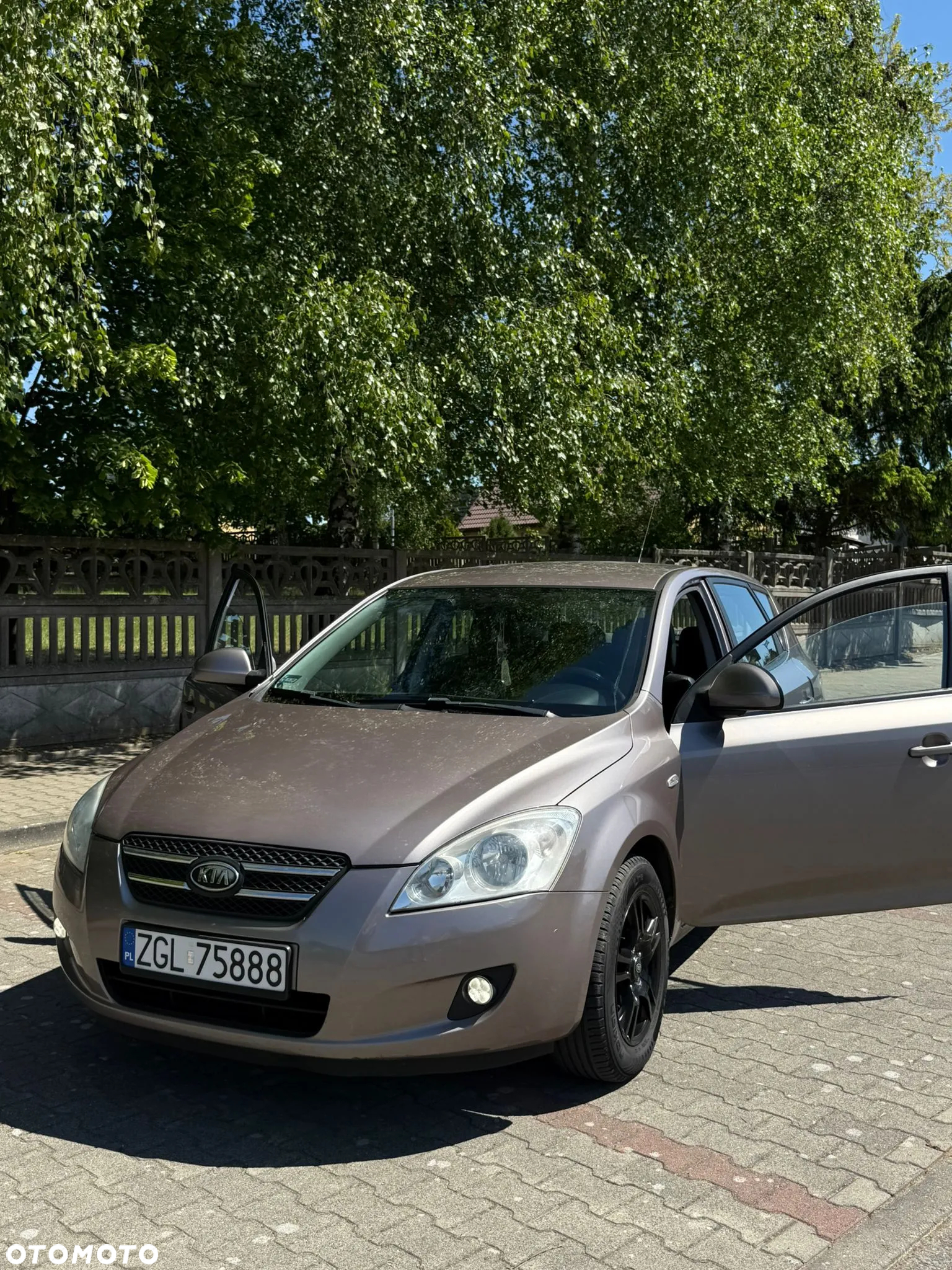 Kia Ceed - 4