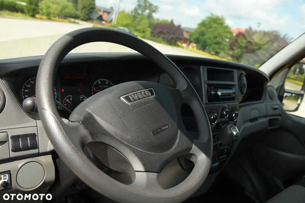 Iveco DAILY 35C15 / PRZEBIEG JEDYNE 30 TYŚ KM! / AUTOLAWETA / IDEALNY STAN! - 24