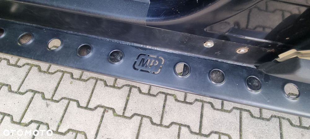 Land Rover Discovery - 15