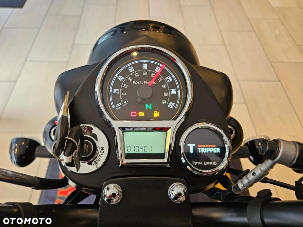 Royal Enfield Classic - 20