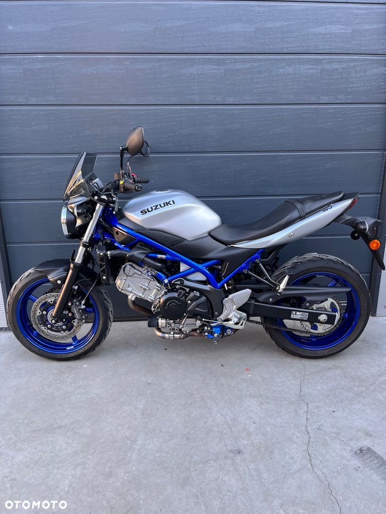 Suzuki SV - 21