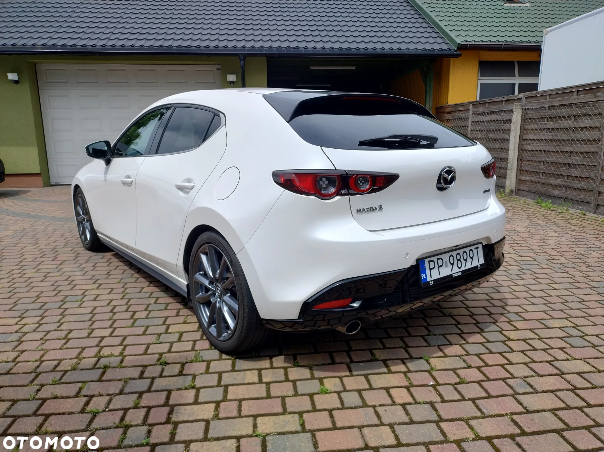 Mazda 3 e-SKYACTIV-G 122 M HYBRID PRIME-LINE - 16