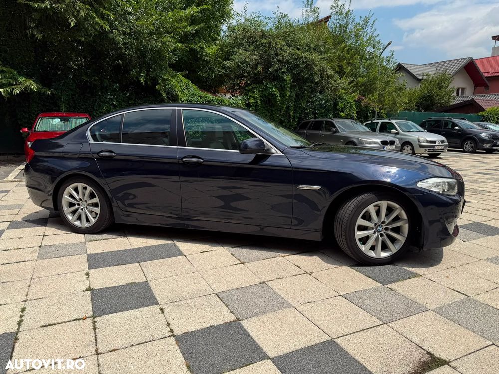 BMW Seria 5 525d xDrive - 4
