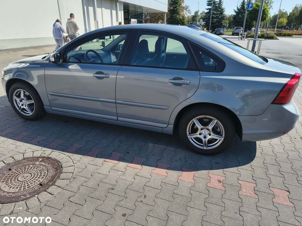 Volvo S40 1.8 - 12
