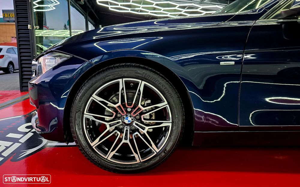 BMW 320 d EfficientDynamics Line Luxury Auto - 8