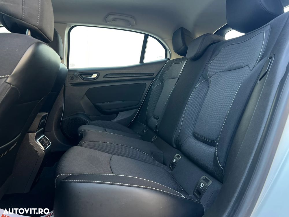 Renault Megane Estate 1.5 dCI EDC Intens - 6
