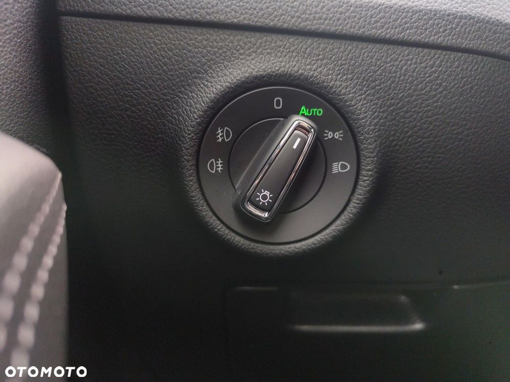 Skoda Superb 2.0 TSI L&K DSG - 18