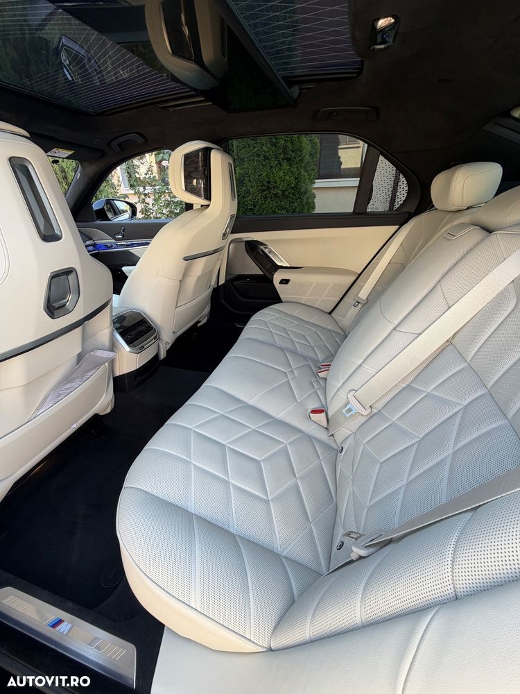 BMW Seria 7 - 13