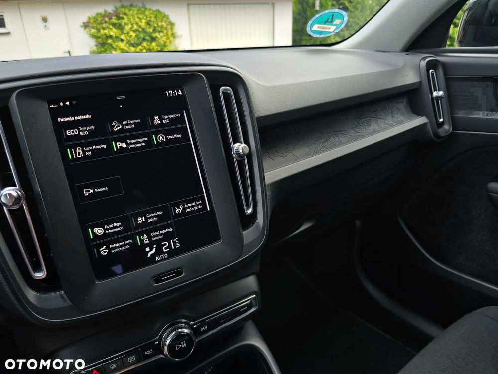 Volvo XC 40 - 28
