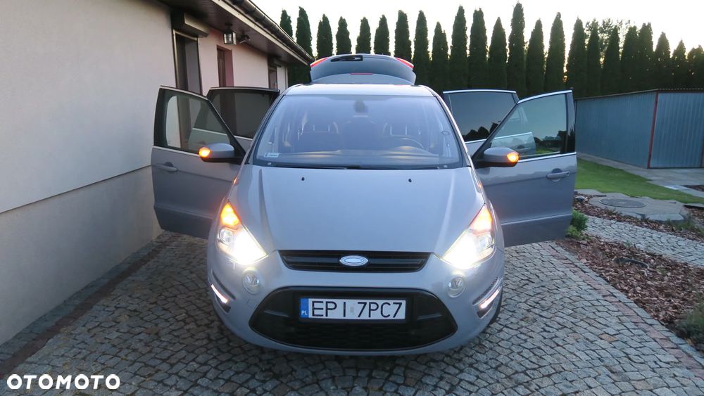 Ford S-Max - 9