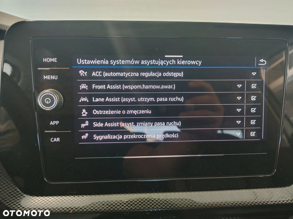 Volkswagen T-Cross 1.0 TSI Life Plus DSG - 17