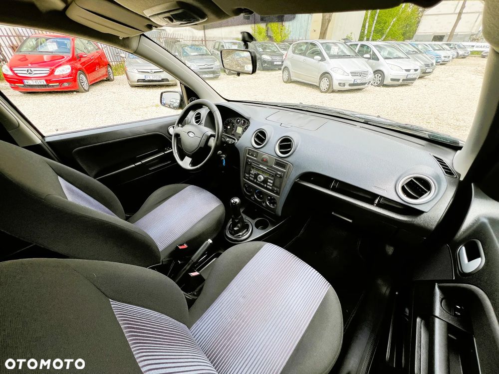 Ford Fusion - 8