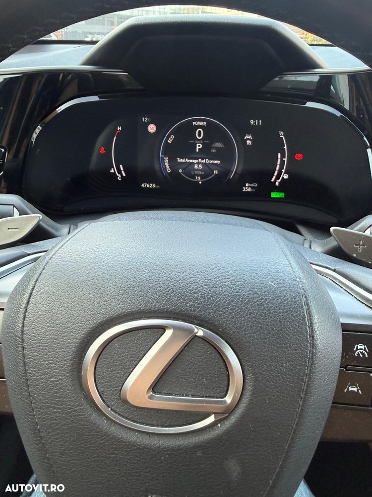 Lexus Seria NX - 7
